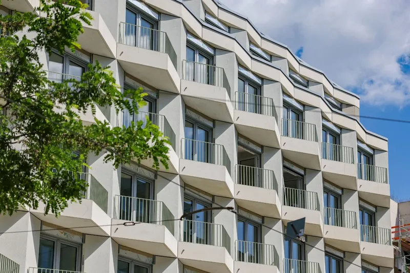 Möbliertes 1,5 Zimmer Apartment mit Balkon in Berlin-Friedrichshain I Erstbezug im Neubau — photo 1